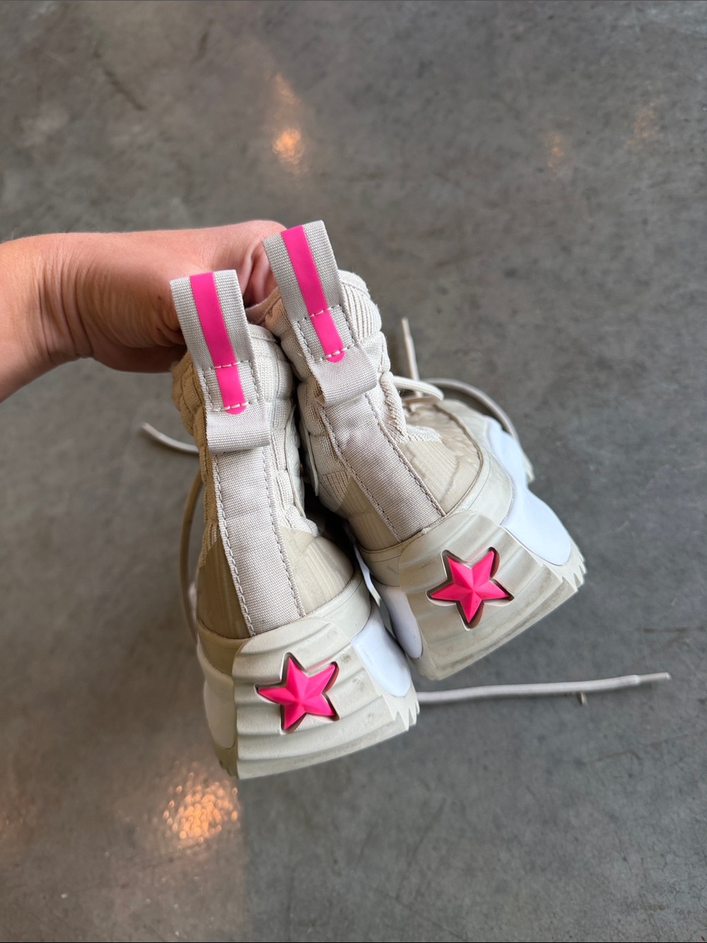 Converse - Picture 3 of 5
